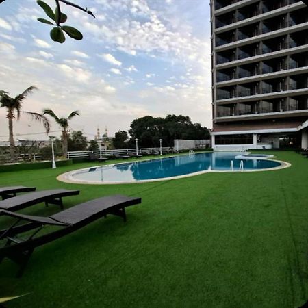 First Pacific Cirrus Hotel Pattaya Exterior foto