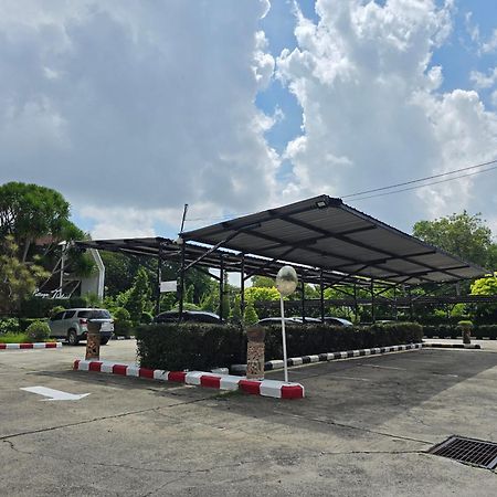 First Pacific Cirrus Hotel Pattaya Exterior foto