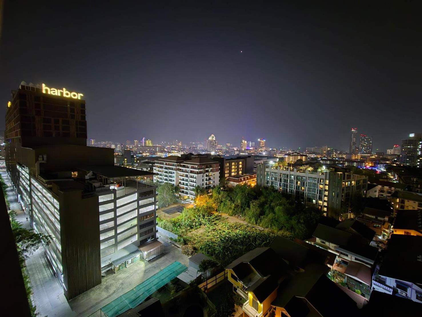 First Pacific Cirrus Hotel Pattaya Exterior foto