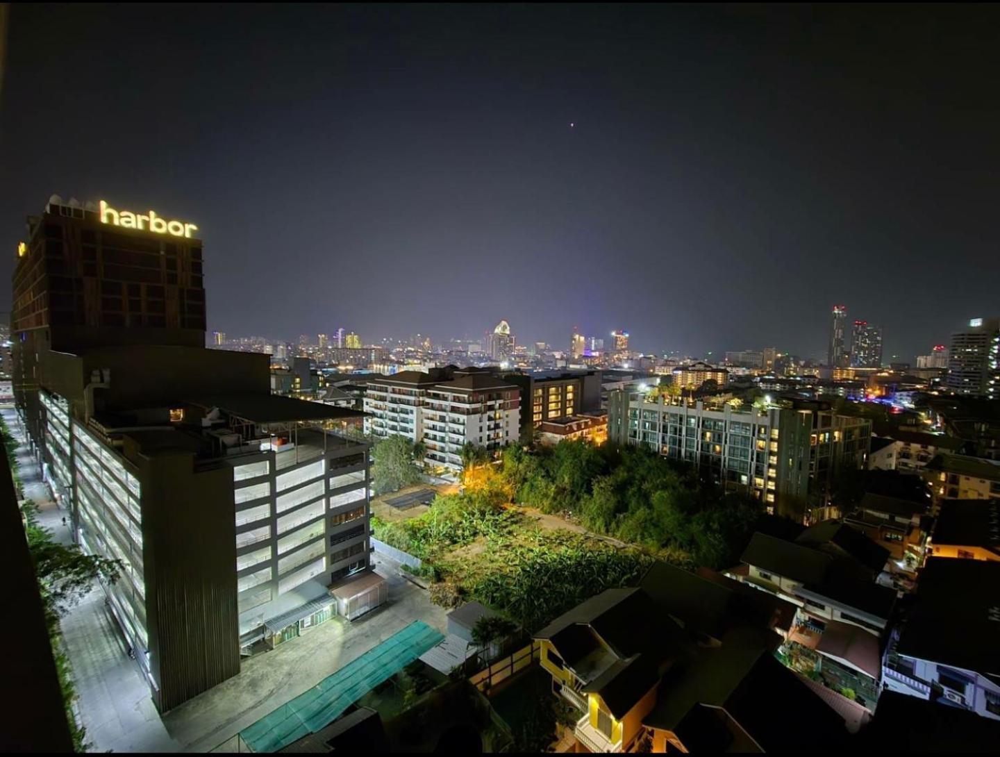 First Pacific Cirrus Hotel Pattaya Exterior foto