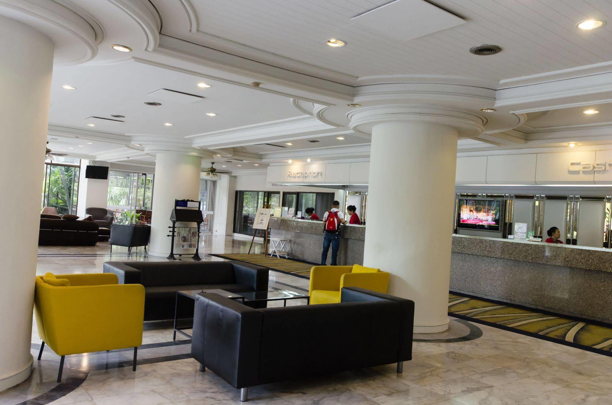 First Pacific Cirrus Hotel Pattaya Exterior foto